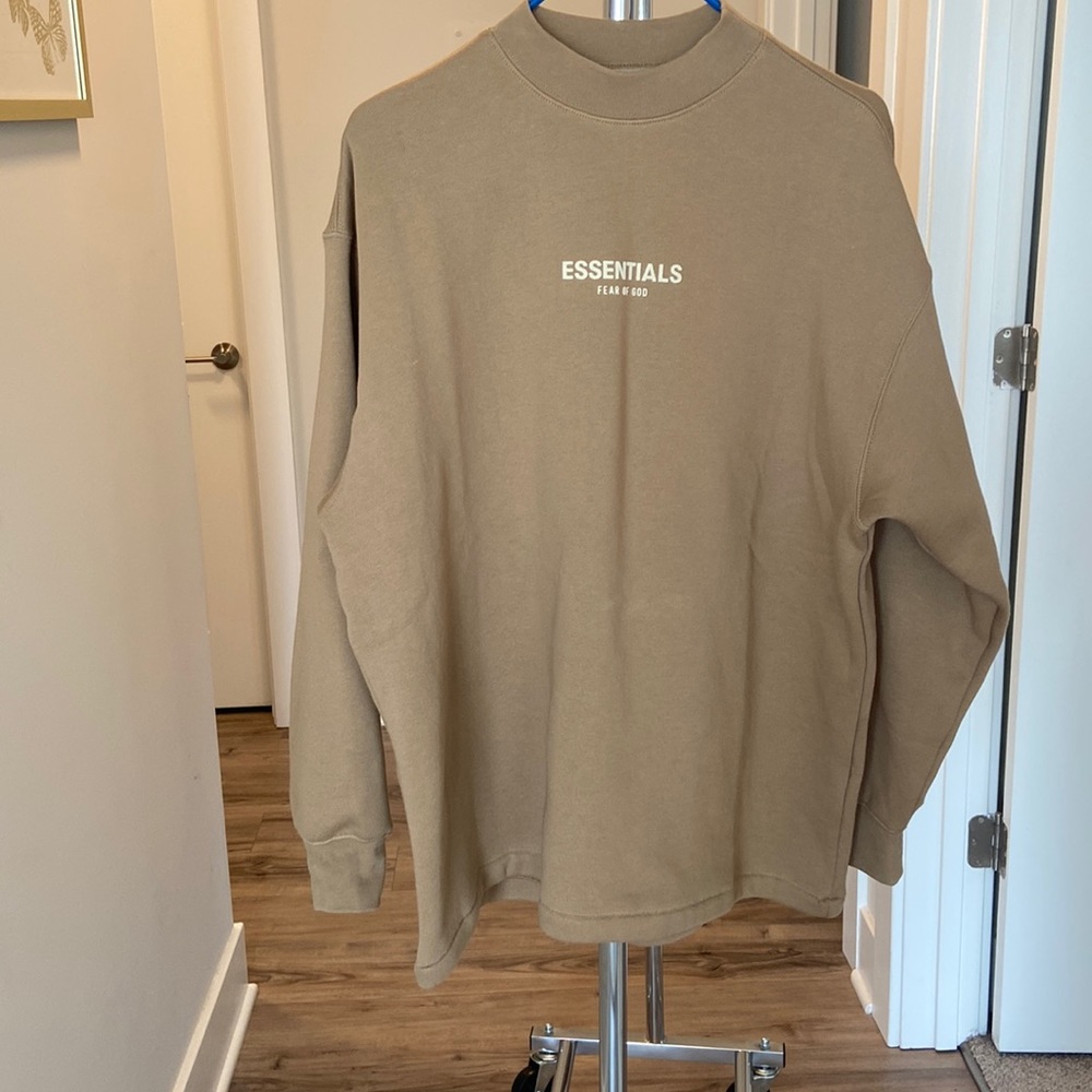 ESSENTIALS crew neck sweatshirt